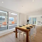 Apartman Penthouse, Terrasse Vue Montagne